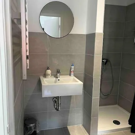 Casa Studioapartment Mit Kostenlosen Parkplaetzen