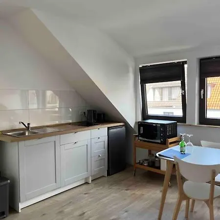 Casa Studioapartment Mit Kostenlosen Parkplaetzen Apartment Bremen